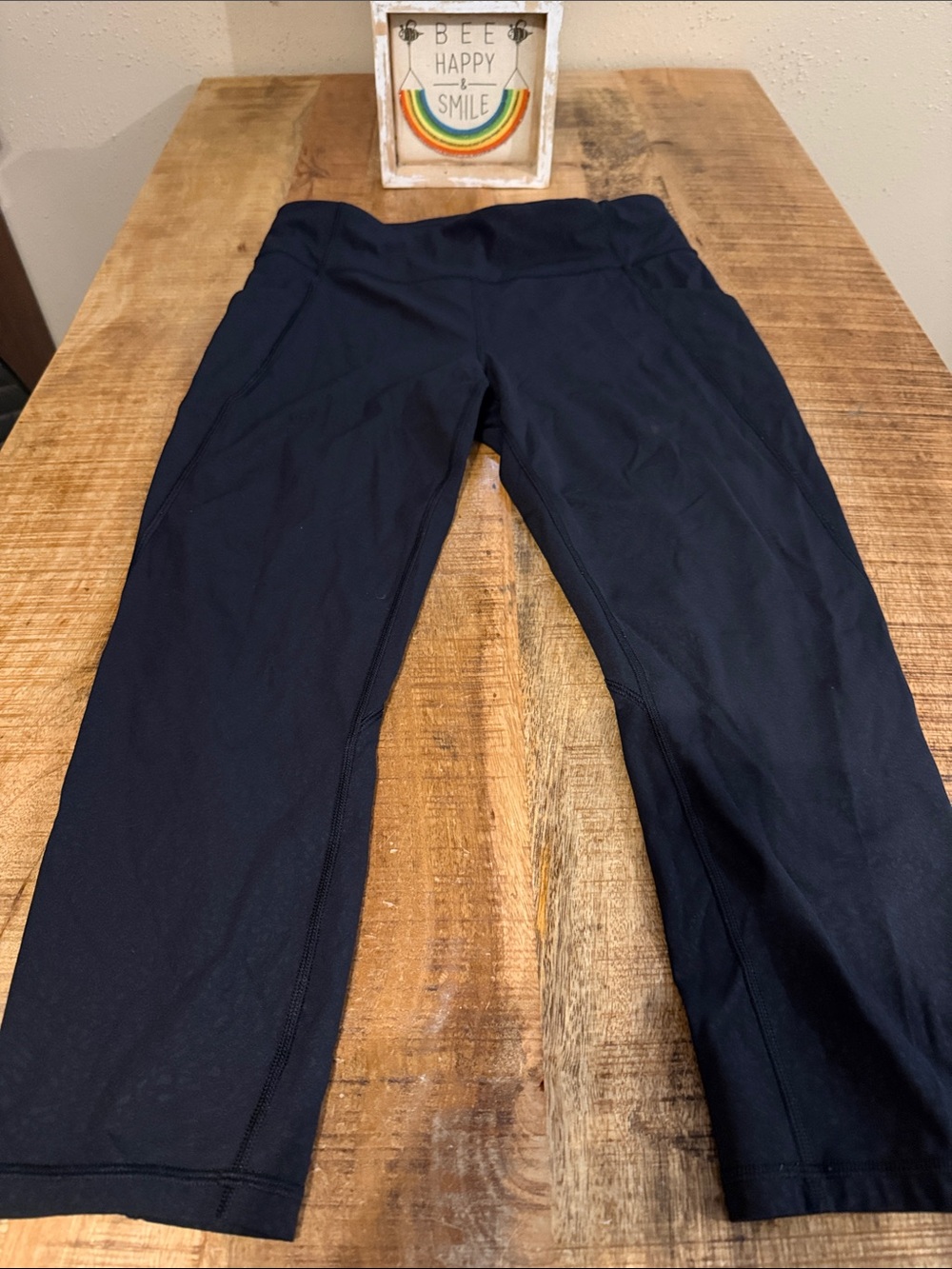 Women’s lululemon Navy Capri Active Leggings